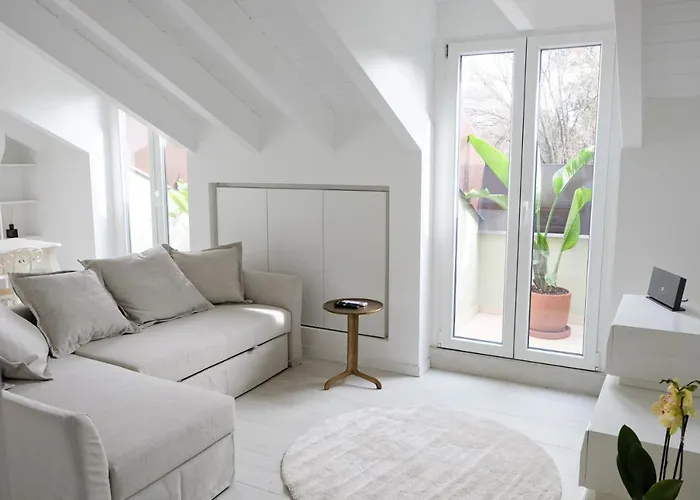 La Maison City Life s